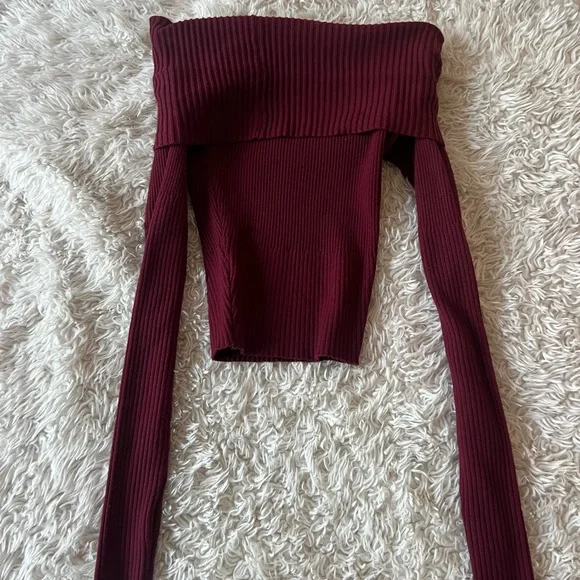 Princess Polly Morley Off Shoulder Sweater - Picture 7 of 7